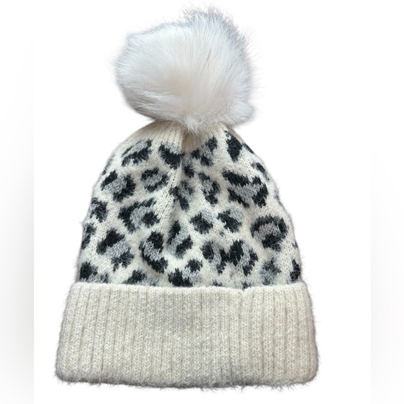 LEOPARD KNIT BEANIE HAT - Picture 2 of 3